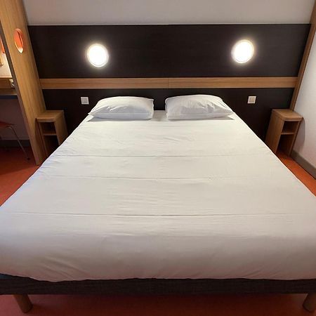 B&B Hotel Lisieux Parc Des Expositions Екстер'єр фото
