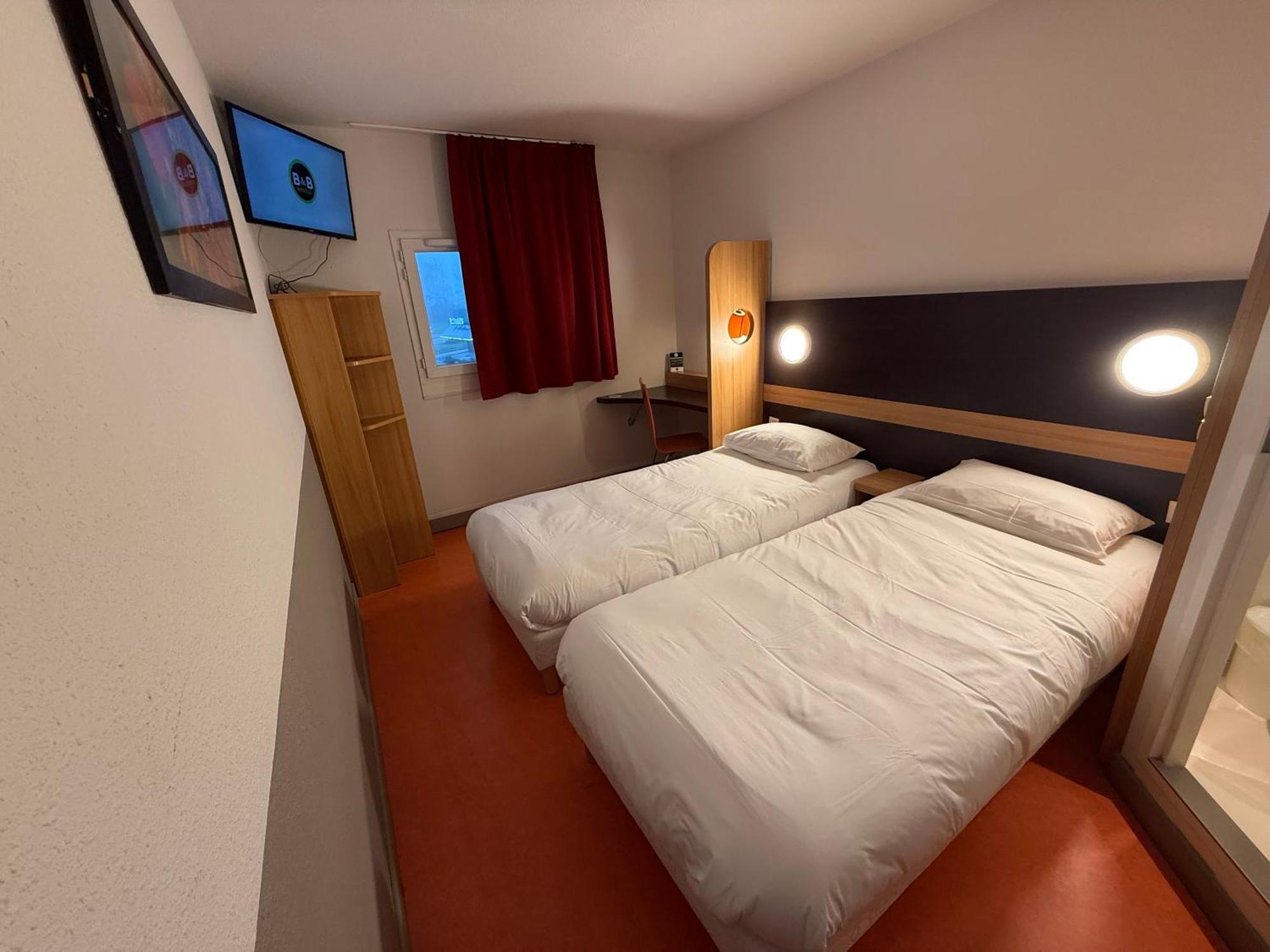 B&B Hotel Lisieux Parc Des Expositions Екстер'єр фото